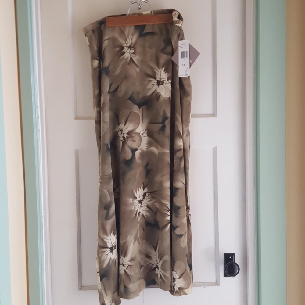 NWT 100% SILK Skirt
